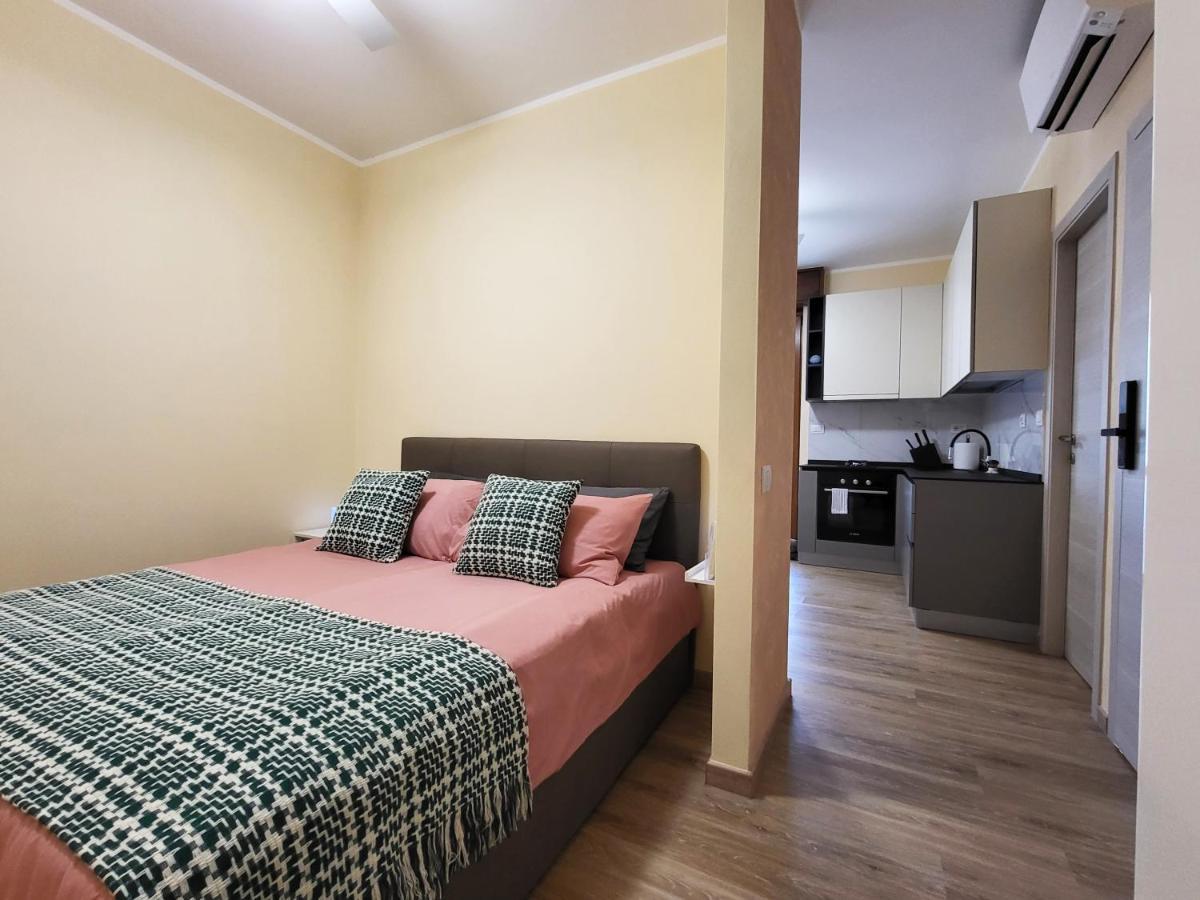 Casa Lariana Apartment Lecco Exterior photo